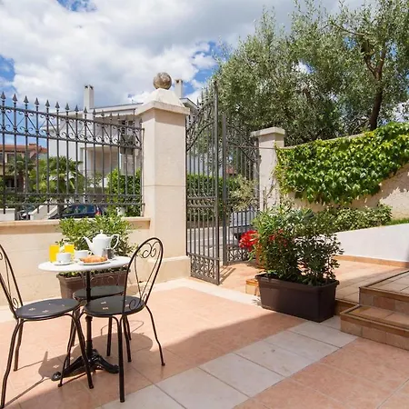 Sveta Eufemija Bed End Breakfast I 4*