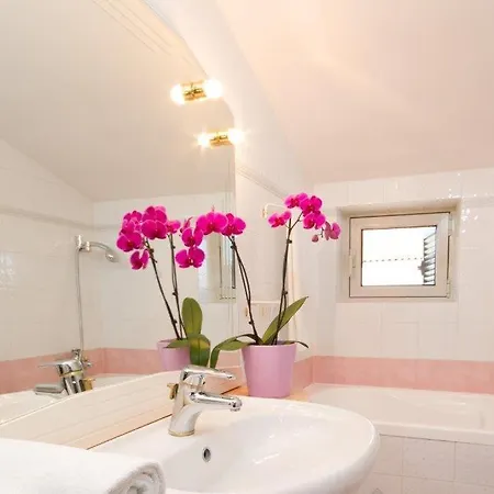 Sveta Eufemija Bed End Breakfast I Oda ve Kahvaltı 4*