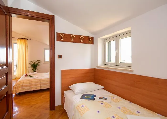 Sveta Eufemija Bed End Breakfast I 4* 로비니